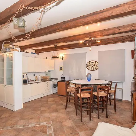 Awesome In With 1 Bedrooms And Wifi San Giorgio Monferrato